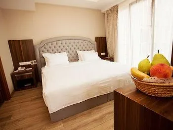 Anemon Kent Hotel